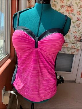 Free Country Hot Pink Swim Tankini Top with Grey Trim XXL